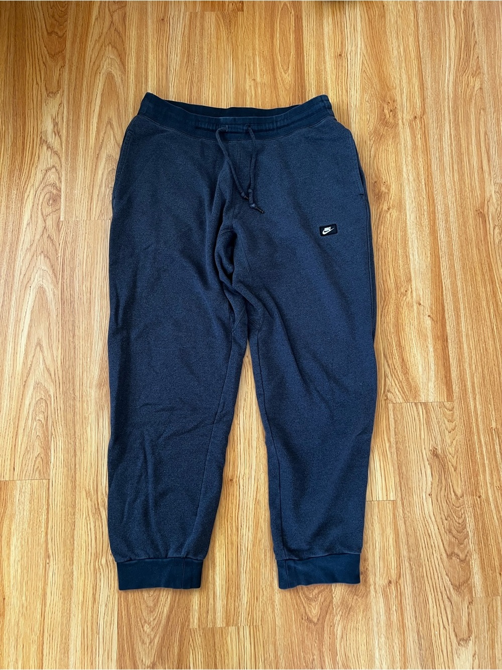 Nike Men's Dark Gray Fleece Jogger Sweatpants